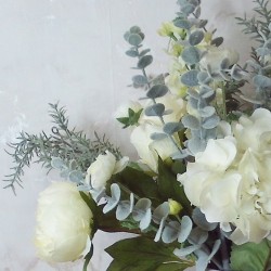PHOEBE | WHITE GARDEN FLOWERS BOUQUET