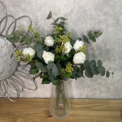 ONLY ROSES | ROSE EUCALYPTUS BERRIES BOUQUET