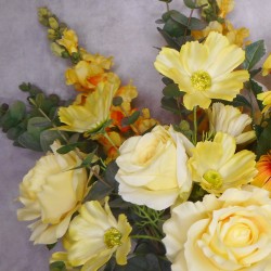 WALKING ON SUNSHINE | ROSES SNAPDRAGONS DAISIES BOUQUET